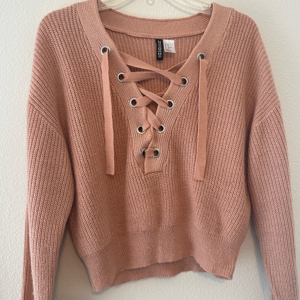 H&M pink salmon sweater